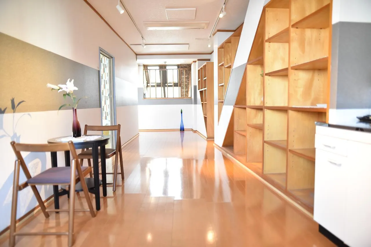 אוסקה Guest House 168 0*,  יפן