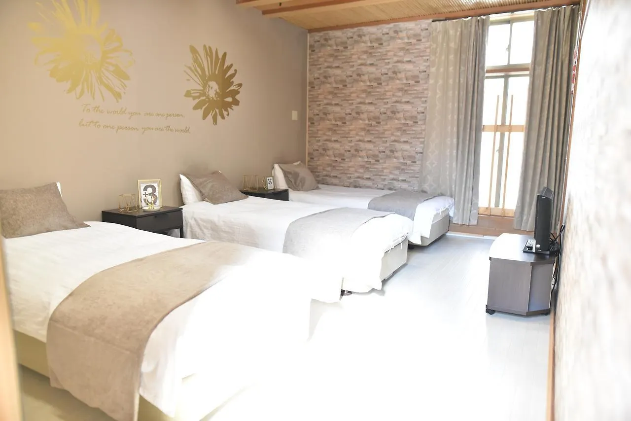 אוסקה Guest House 168 0*,  יפן